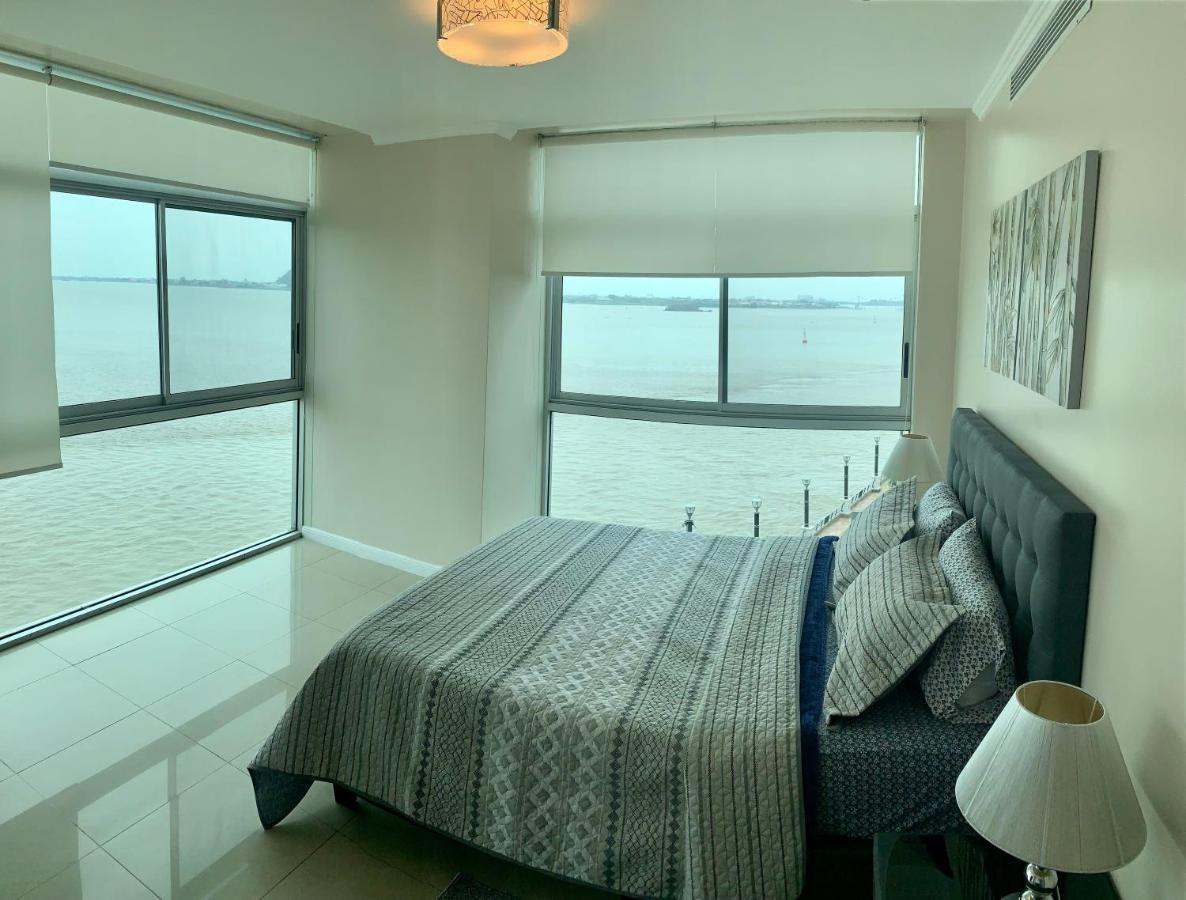 Apartamento Vista Al Rio Puerto Santana Riverfront 1 Guayaquil Kültér fotó