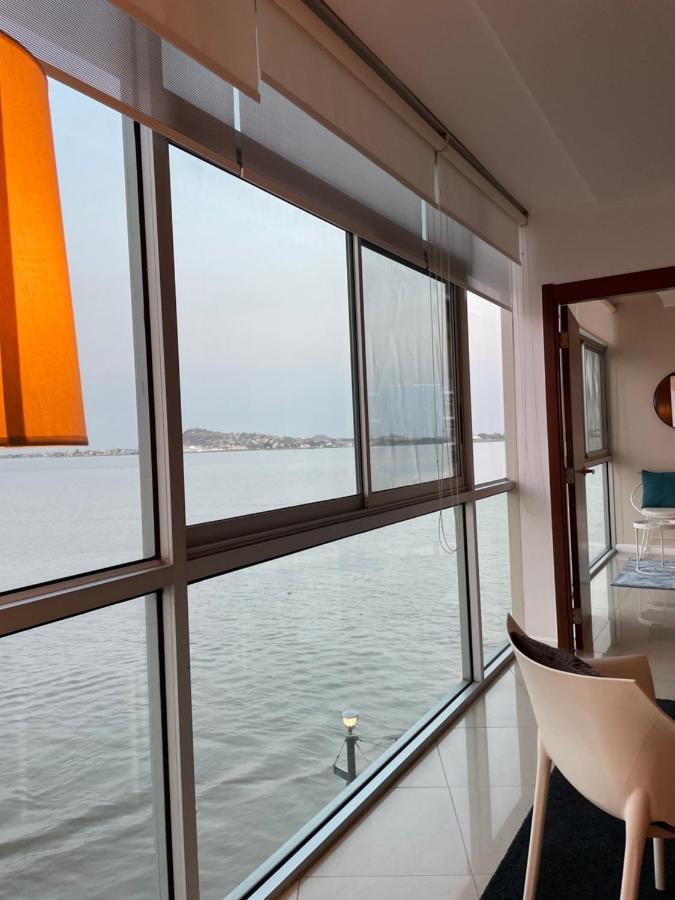 Apartamento Vista Al Rio Puerto Santana Riverfront 1 Guayaquil Kültér fotó