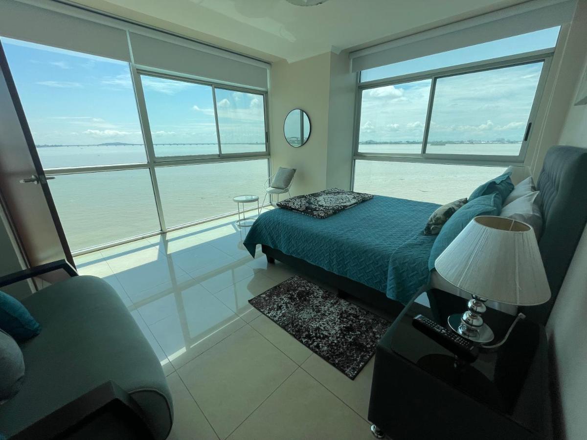 Apartamento Vista Al Rio Puerto Santana Riverfront 1 Guayaquil Kültér fotó